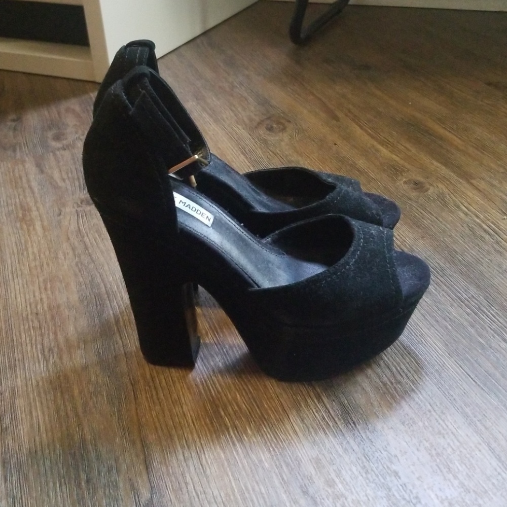 Steve madden black platform heels
